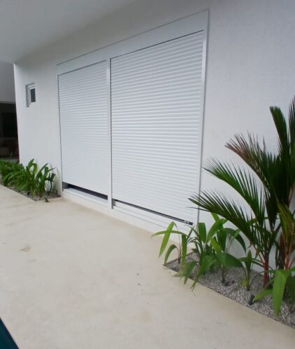 Persiana Strugal Automática instalada con éxito en Guanacaste